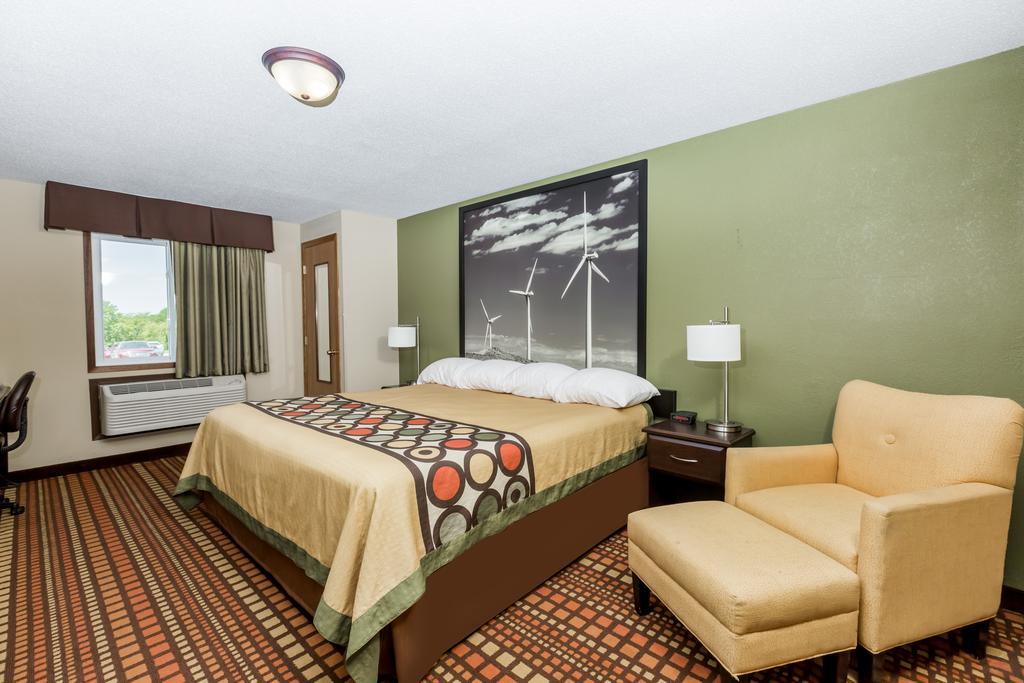Super 8 By Wyndham Adair Ia Ξενοδοχείο Δωμάτιο φωτογραφία